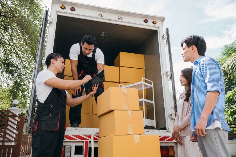 Long Distance Moving in Bonita Springs, FL